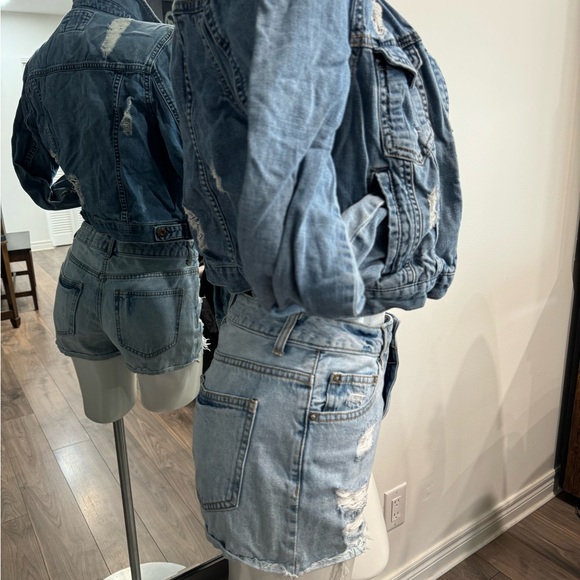Forever 21 shorts - Picture 3 of 7